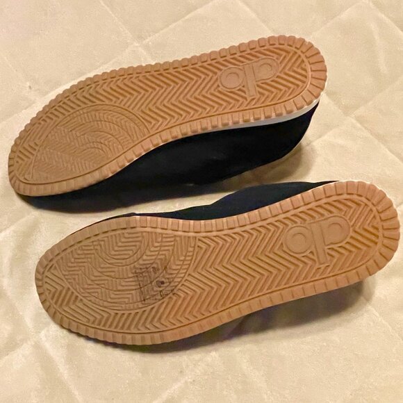 ALO Sunset Sneaker NWOT - Picture 6 of 7